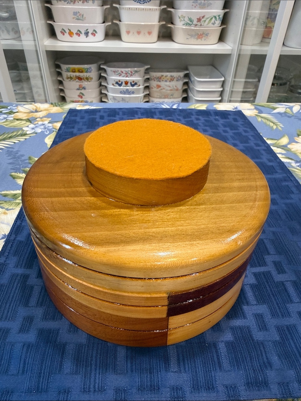 Handcrafted Wooden Serving Bowl in Warm Honey and Amber Tones - Picture 9 of 10